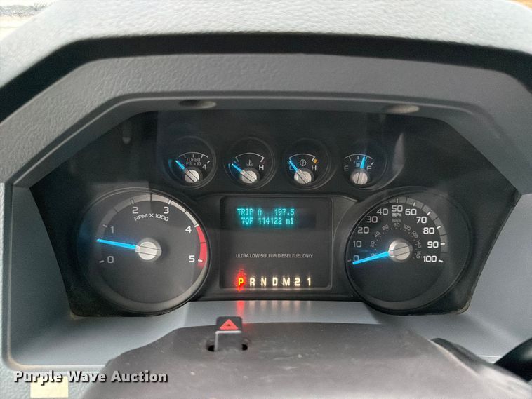 image for item FB5928 2011 Ford F550 Super Duty dump truck