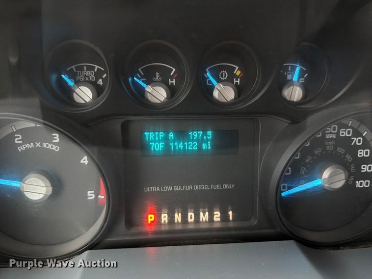 image for item FB5928 2011 Ford F550 Super Duty dump truck