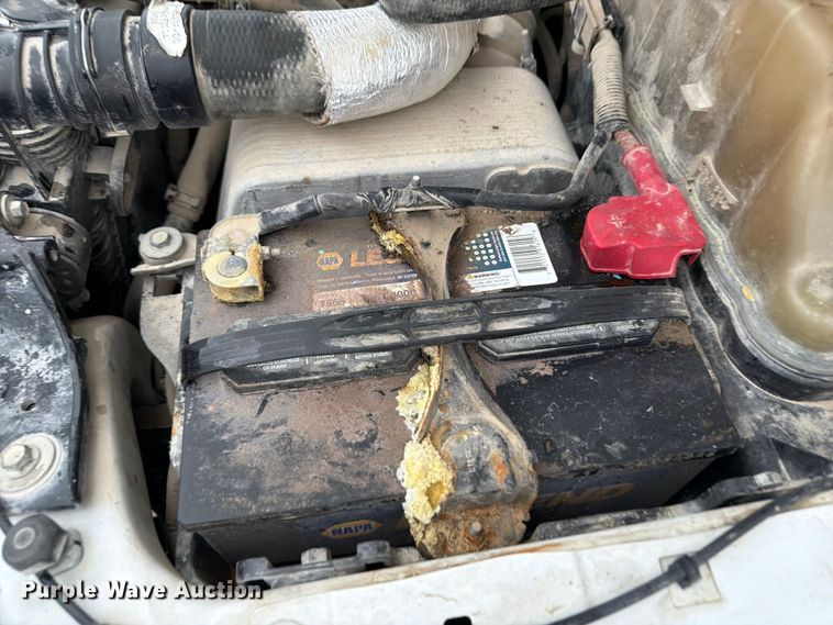 image for item FB5928 2011 Ford F550 Super Duty dump truck