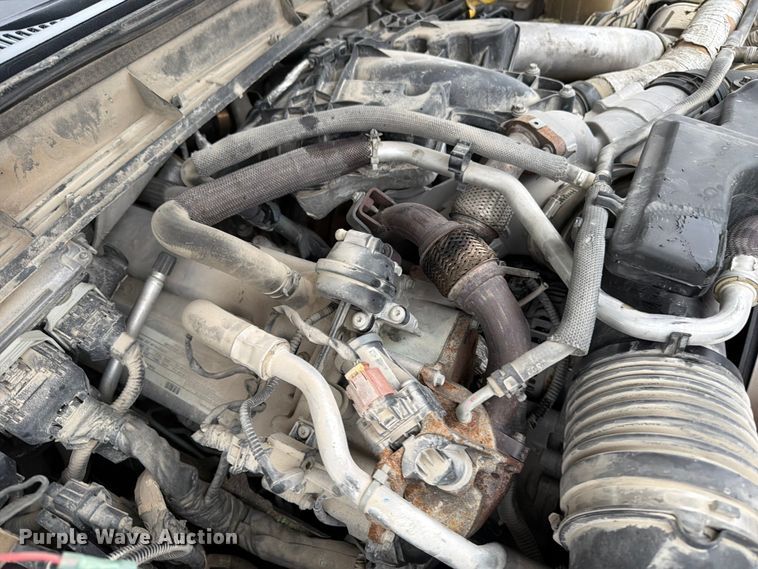 image for item FB5928 2011 Ford F550 Super Duty dump truck