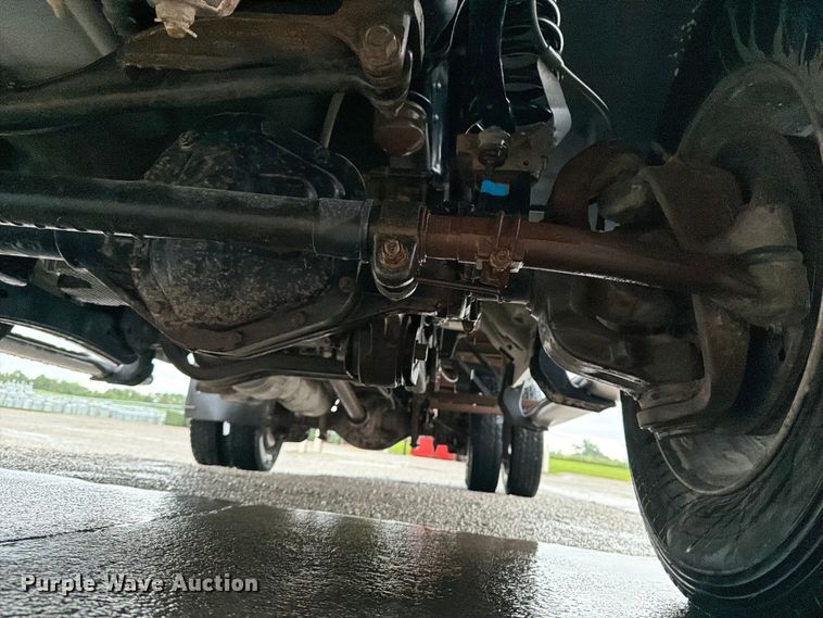 image for item FB5928 2011 Ford F550 Super Duty dump truck