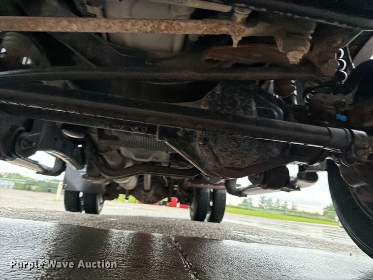 image for item FB5928 2011 Ford F550 Super Duty dump truck