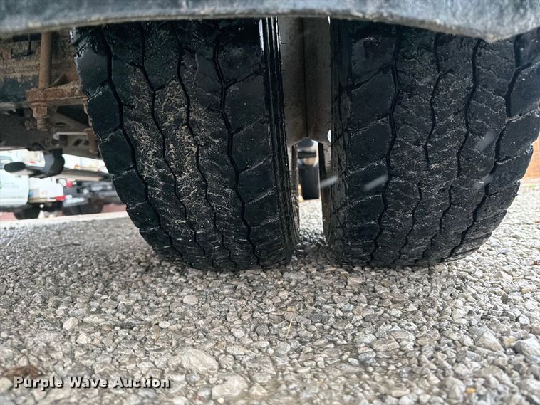 image for item FB5928 2011 Ford F550 Super Duty dump truck