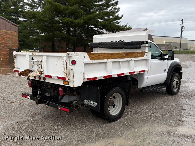 image for item FB5929 2016 Ford F550 Super Duty dump truck
