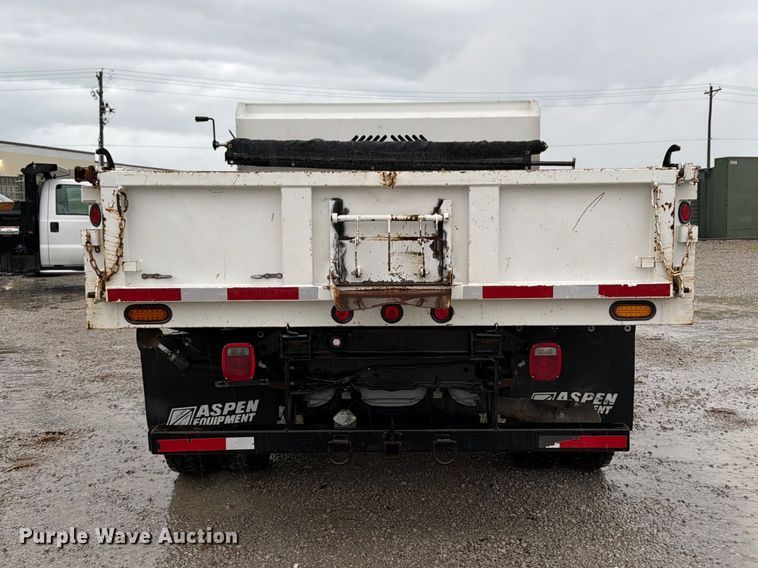 image for item FB5929 2016 Ford F550 Super Duty dump truck