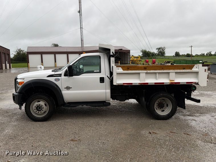image for item FB5929 2016 Ford F550 Super Duty dump truck