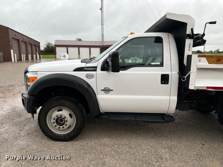 image for item FB5929 2016 Ford F550 Super Duty dump truck