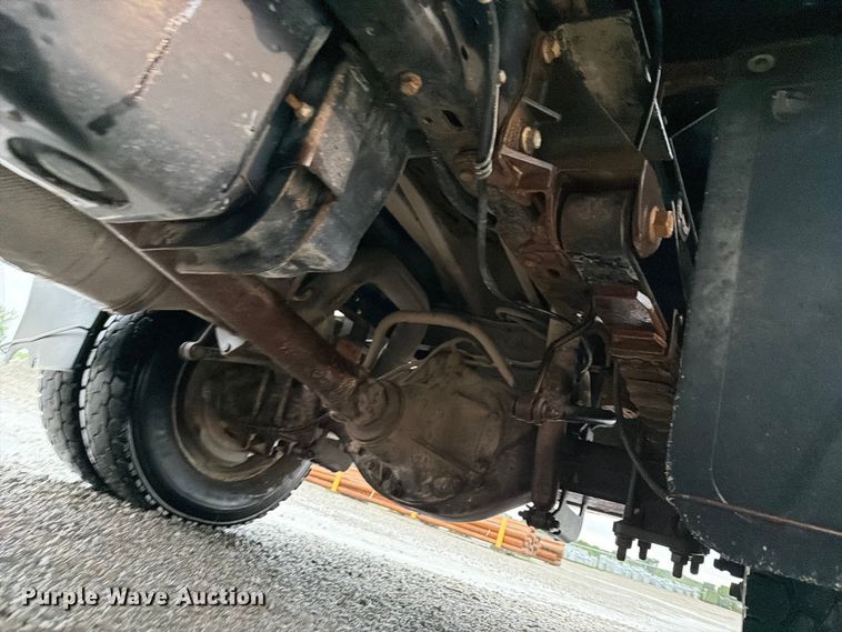image for item FB5929 2016 Ford F550 Super Duty dump truck