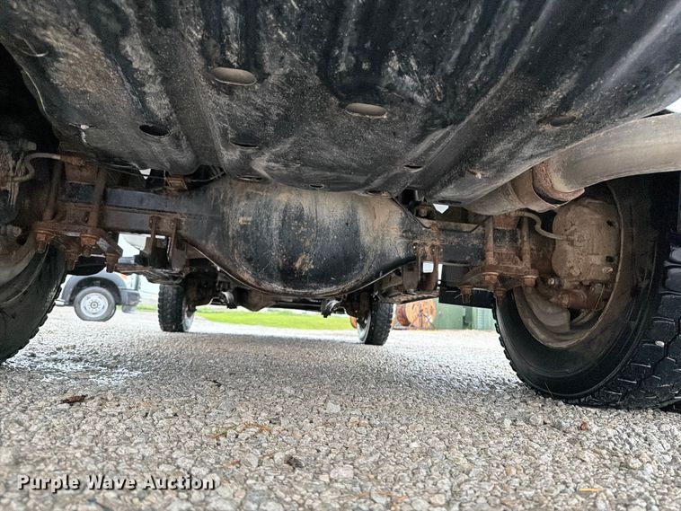 image for item FB5929 2016 Ford F550 Super Duty dump truck