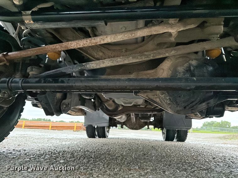 image for item FB5929 2016 Ford F550 Super Duty dump truck