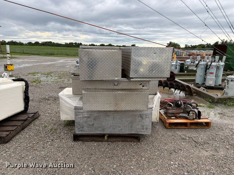 image for item FB5930 (6) toolboxes