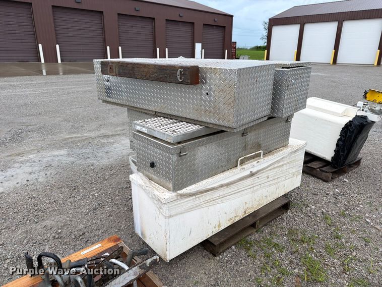 image for item FB5930 (6) toolboxes