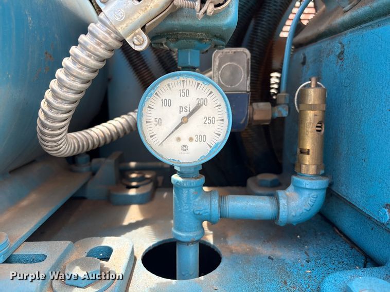 image for item FB8767 Kellogg American A462TVX air compressor