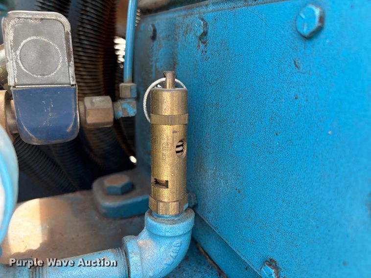 image for item FB8767 Kellogg American A462TVX air compressor