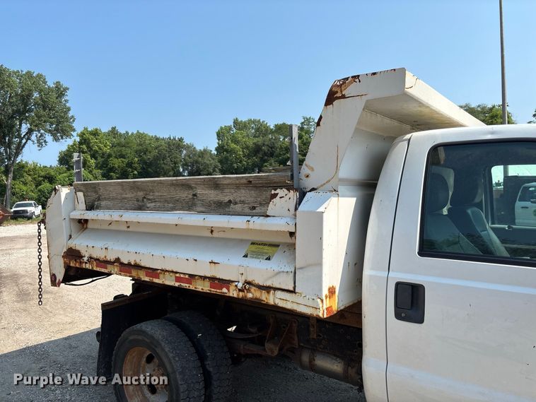image for item FC2012 2012 Ford F450 Super Duty dump truck