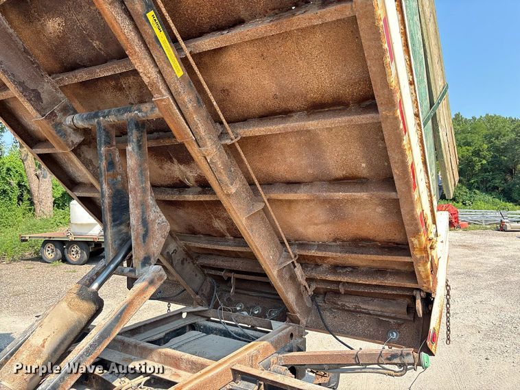 image for item FC2012 2012 Ford F450 Super Duty dump truck