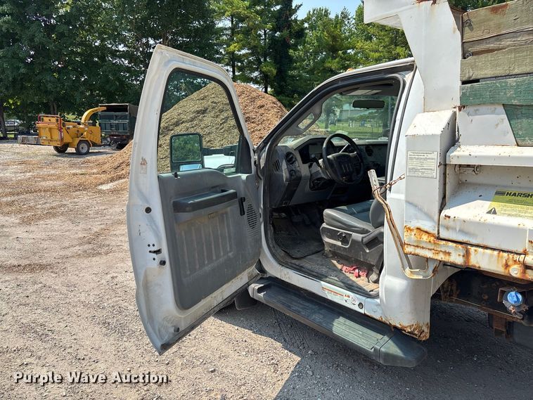 image for item FC2012 2012 Ford F450 Super Duty dump truck