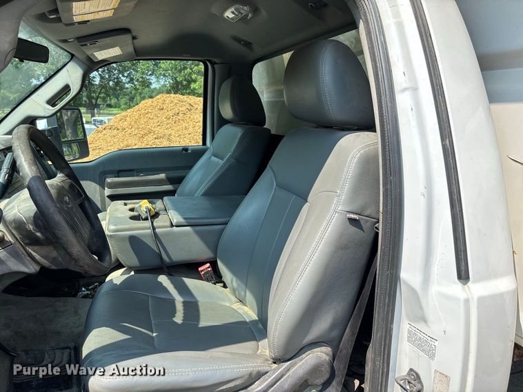 image for item FC2012 2012 Ford F450 Super Duty dump truck