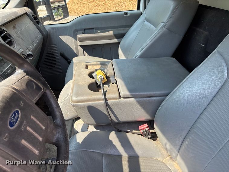 image for item FC2012 2012 Ford F450 Super Duty dump truck