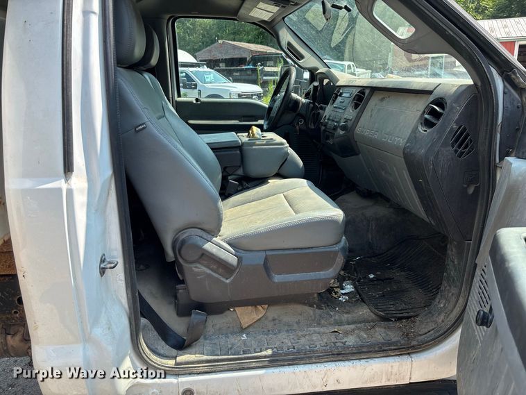 image for item FC2012 2012 Ford F450 Super Duty dump truck