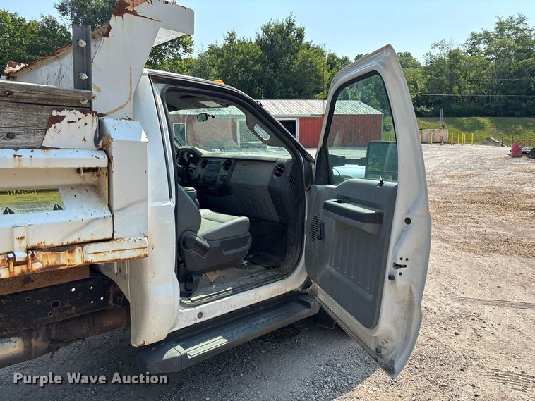 image for item FC2012 2012 Ford F450 Super Duty dump truck