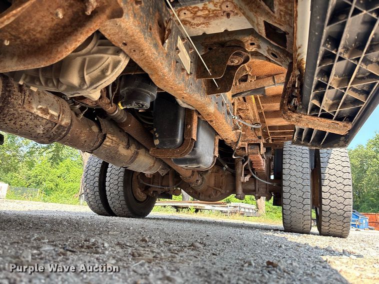 image for item FC2012 2012 Ford F450 Super Duty dump truck