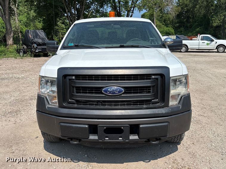 image for item FC2013 2013 Ford F-150 Ext. Cab pickup truck
