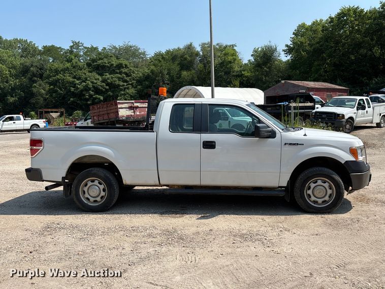 image for item FC2013 2013 Ford F-150 Ext. Cab pickup truck