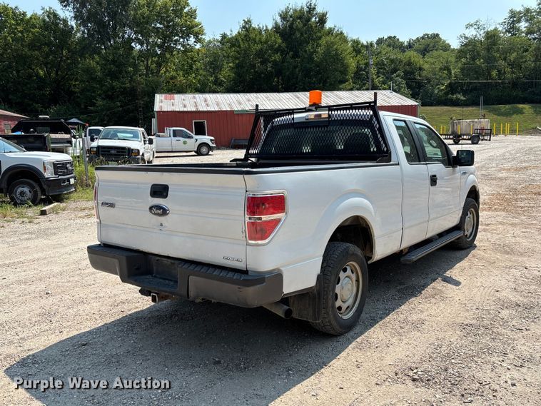 image for item FC2013 2013 Ford F-150 Ext. Cab pickup truck