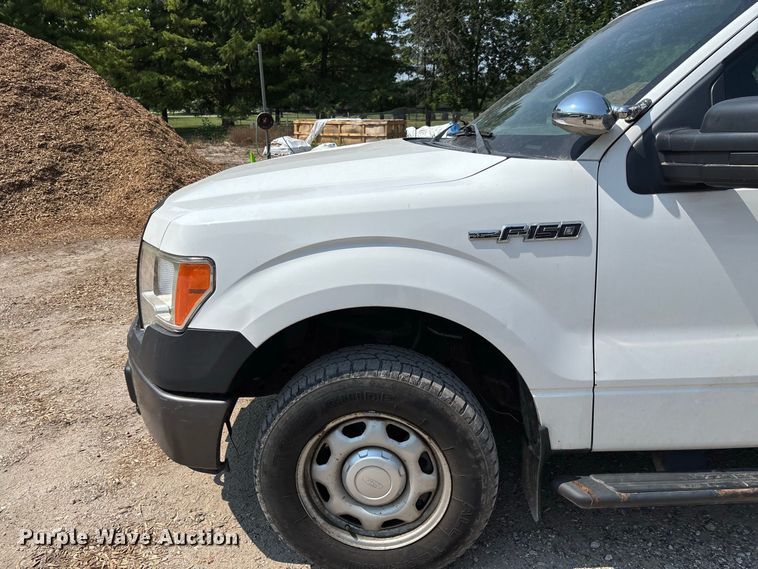image for item FC2013 2013 Ford F-150 Ext. Cab pickup truck