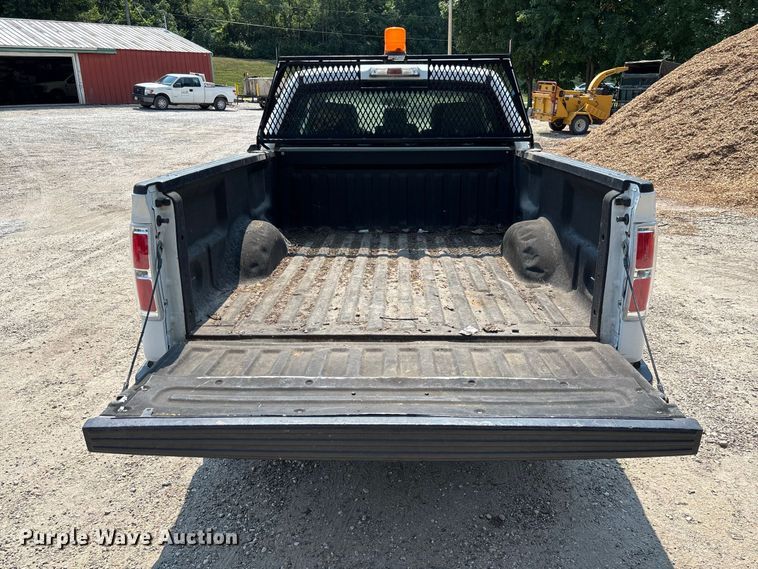 image for item FC2013 2013 Ford F-150 Ext. Cab pickup truck