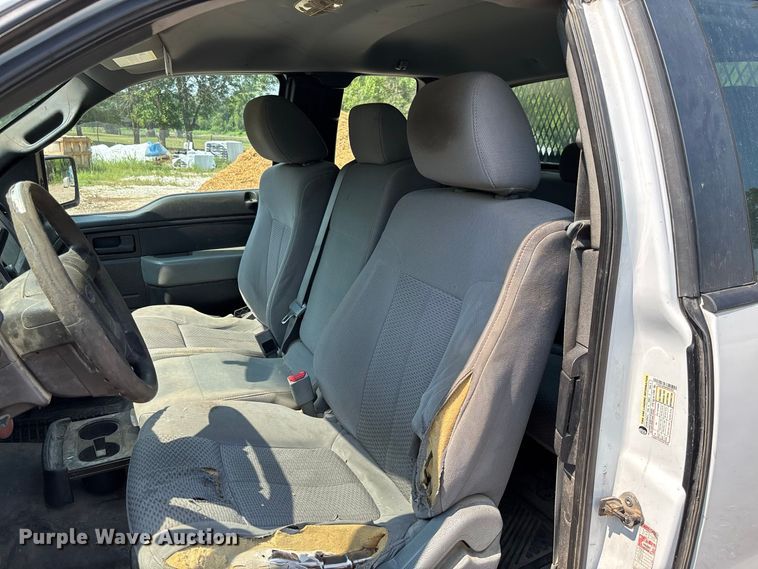 image for item FC2013 2013 Ford F-150 Ext. Cab pickup truck