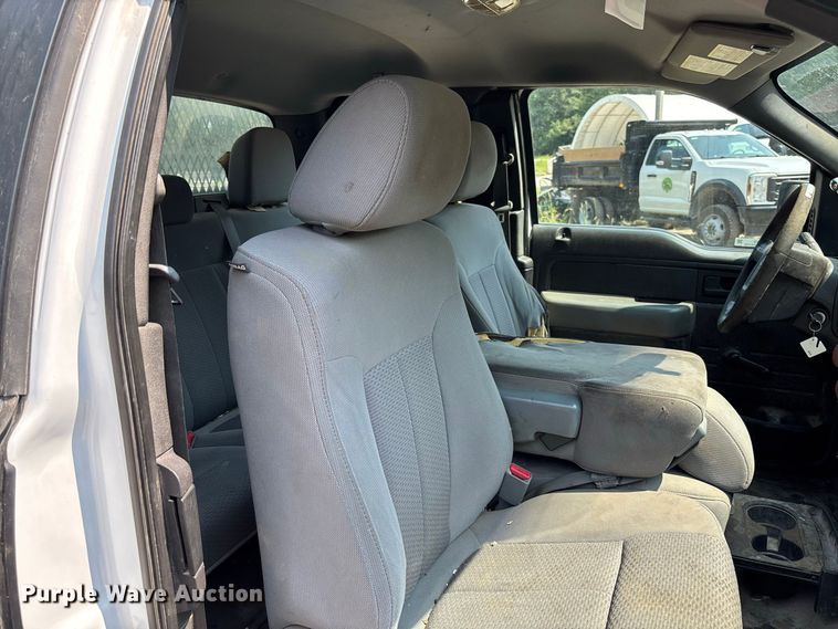 image for item FC2013 2013 Ford F-150 Ext. Cab pickup truck