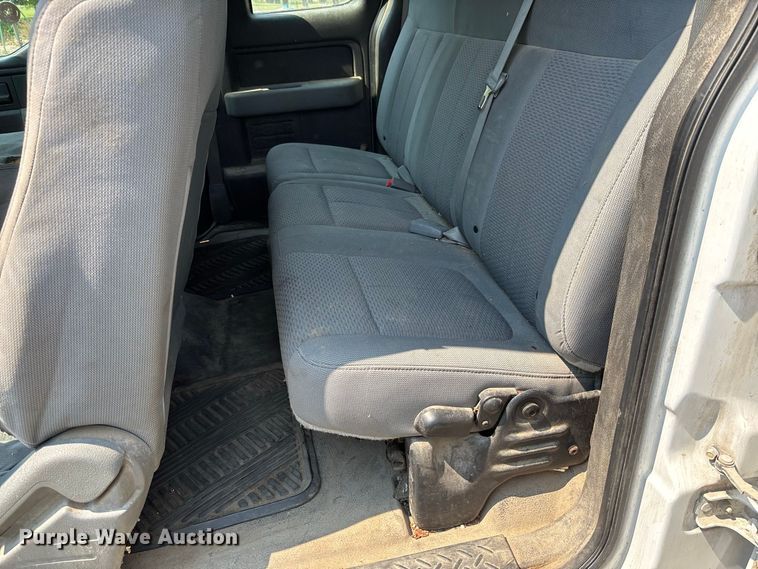 image for item FC2013 2013 Ford F-150 Ext. Cab pickup truck