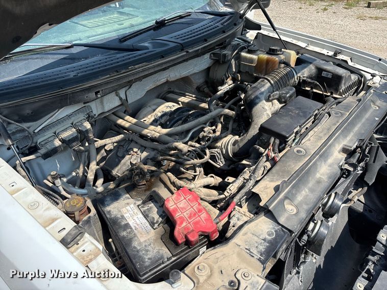 image for item FC2013 2013 Ford F-150 Ext. Cab pickup truck