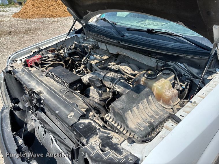 image for item FC2013 2013 Ford F-150 Ext. Cab pickup truck