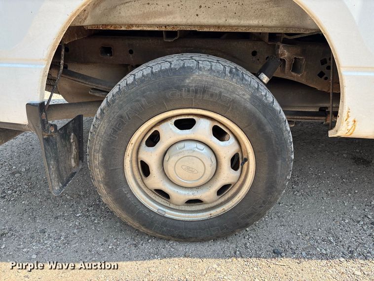 image for item FC2013 2013 Ford F-150 Ext. Cab pickup truck