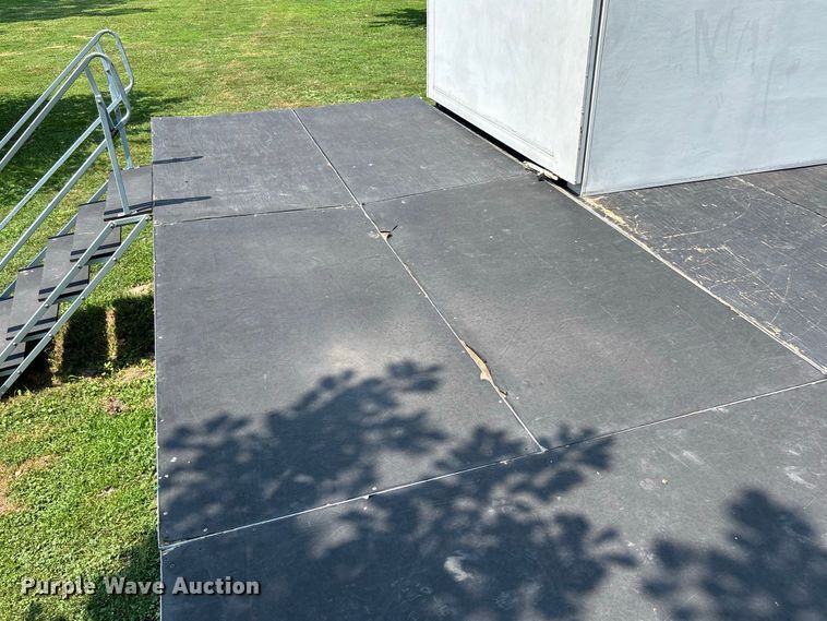 image for item FC2014 1995 Wenger Showmobile 88A1 mobile stage trailer