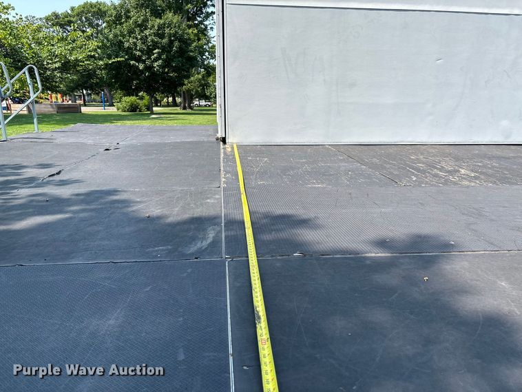 image for item FC2014 1995 Wenger Showmobile 88A1 mobile stage trailer