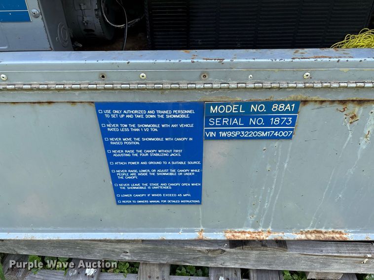 image for item FC2014 1995 Wenger Showmobile 88A1 mobile stage trailer