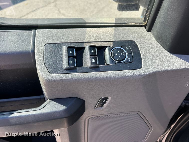 image for item FC2721 2019 Ford F150 Police Interceptor Crew Cab pickup truck