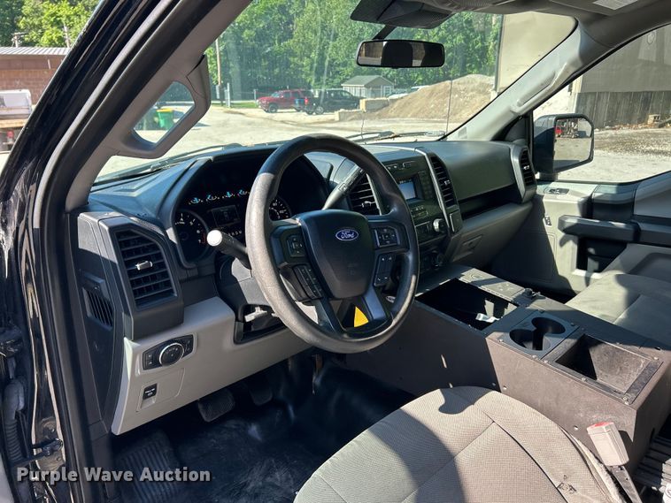 image for item FC2721 2019 Ford F150 Police Interceptor Crew Cab pickup truck