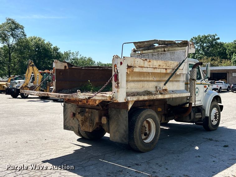 image for item FC2723 2000 International 4900 dump truck