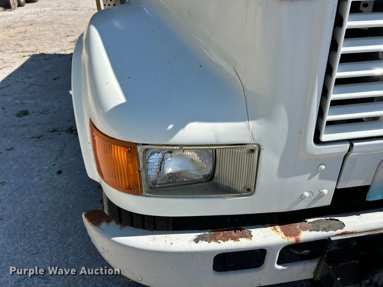 image for item FC2723 2000 International 4900 dump truck