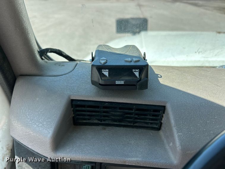 image for item FC2723 2000 International 4900 dump truck