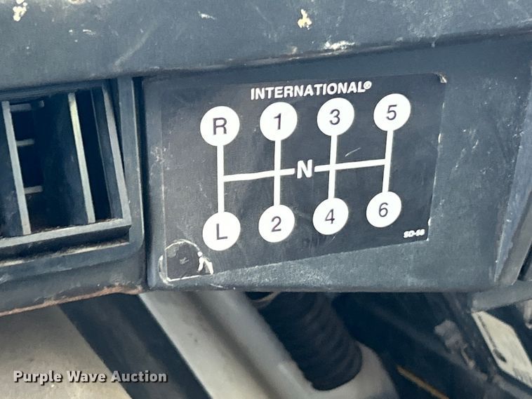 image for item FC2723 2000 International 4900 dump truck