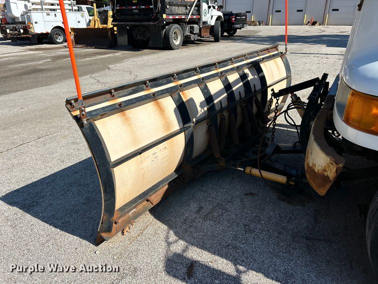 image for item FC2724 2001 International 4900 dump truck