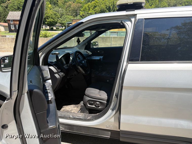 image for item FC3263 2017 Ford Explorer Police Interceptor SUV