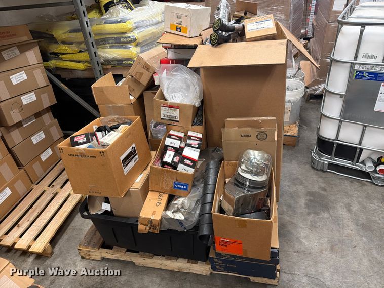 image for item FC3274 Truck parts