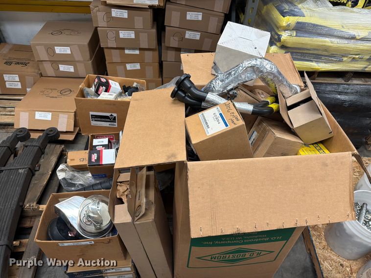 image for item FC3274 Truck parts